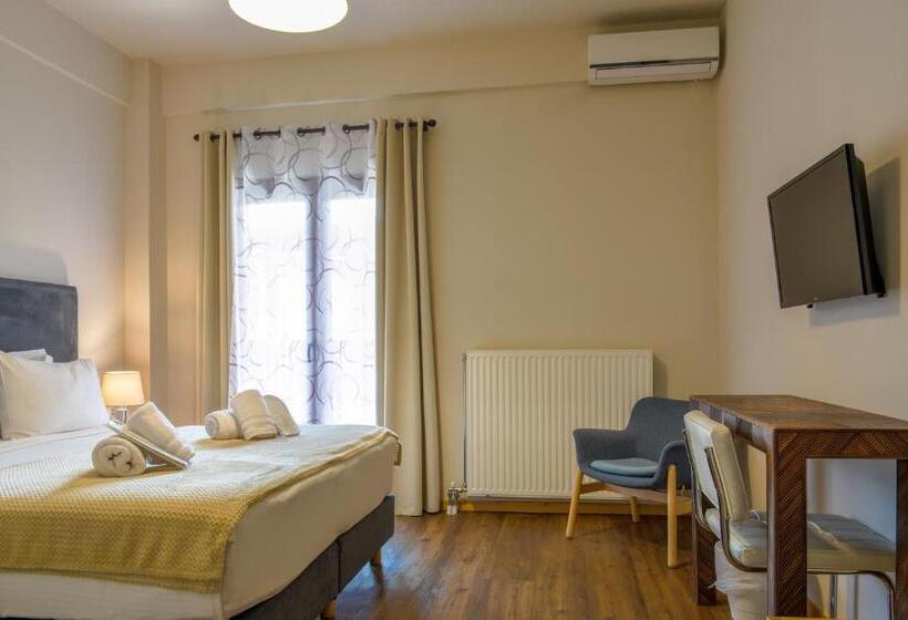 اتاق سوپریور با چشمانداز استخر, Monastiri Guesthouse