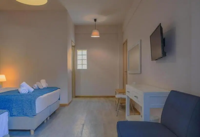 スーペリアトリプルルーム, Monastiri Guesthouse