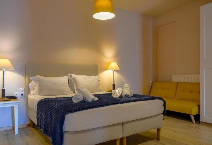 سوییت خانوادگی, Monastiri Guesthouse