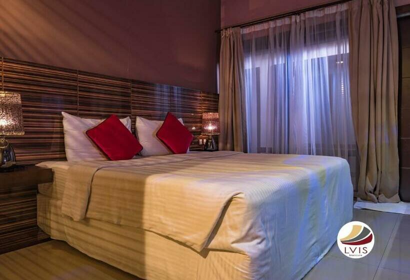 اتاق لوکس, Lvis Blancura