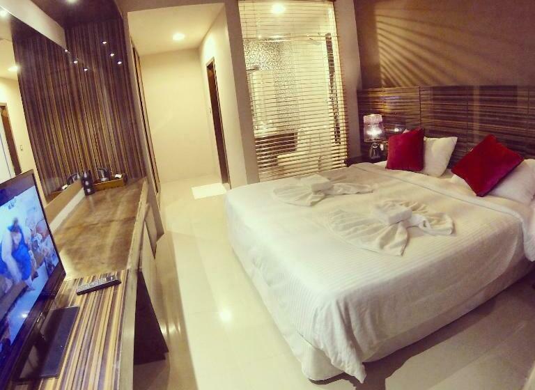 اتاق لوکس, Lvis Blancura