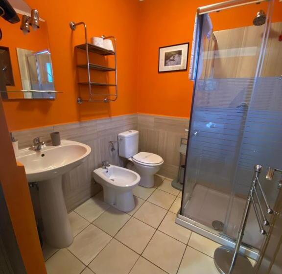 Номер Стандарт, O Mie De Lacuri