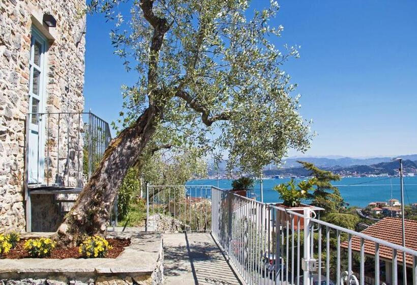 海景标准间带阳台, La Terrazza Con L Ulivo   Guesthouse Con Terrazza E Vista Sul Golfo Dei Poeti