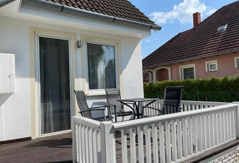 Family Room, Médea Apartman