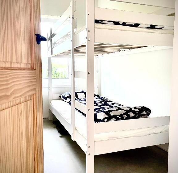 اتاق خانوادگی, Plateliai Samogitia Barn