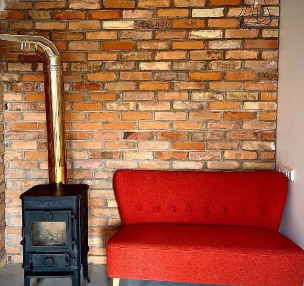 اتاق خانوادگی, Plateliai Samogitia Barn