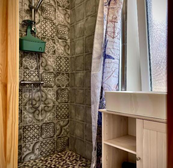 اتاق خانوادگی, Plateliai Samogitia Barn