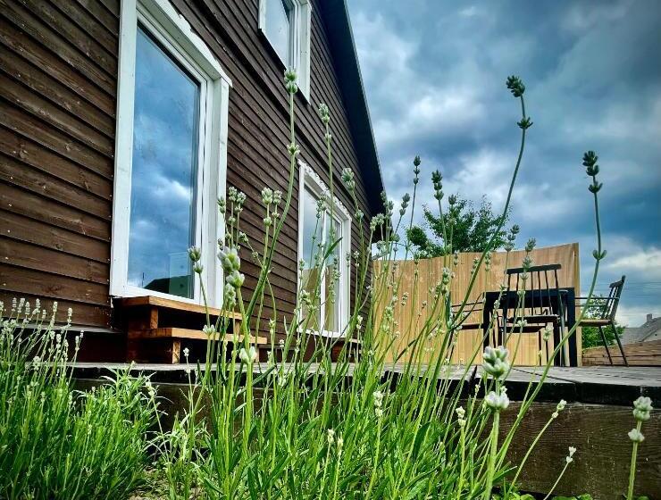 اتاق خانوادگی, Plateliai Samogitia Barn