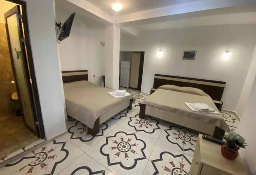 四人标准间, Vila Leul