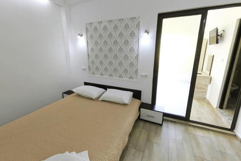 家庭间, Vila Leul