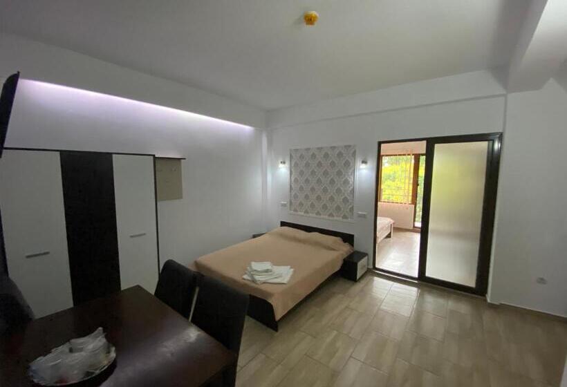 家庭间, Vila Leul