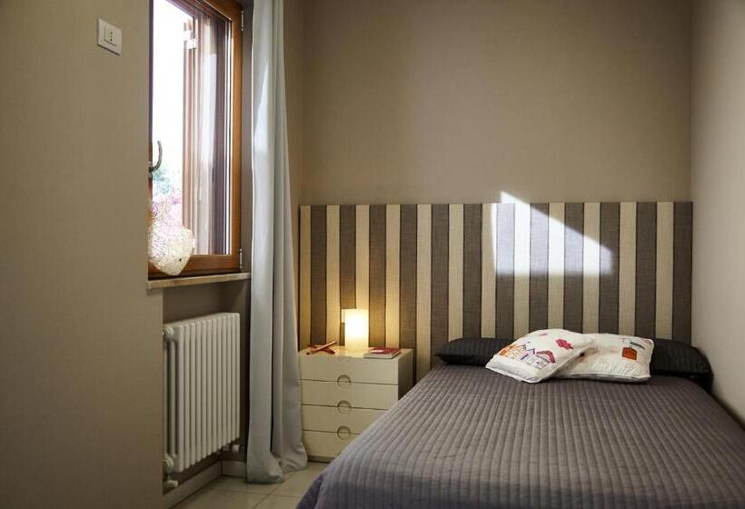 חדר דלוקס לשלושה, Villa Dapper