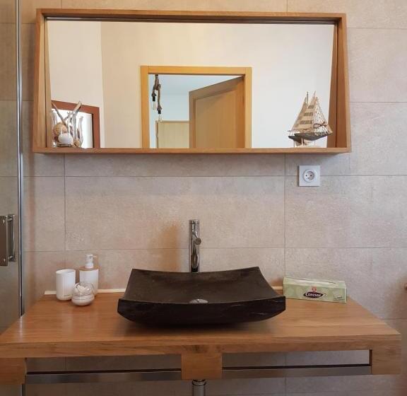 Номер Стандарт Адаптированный для Инвалидов, Carpe Diem