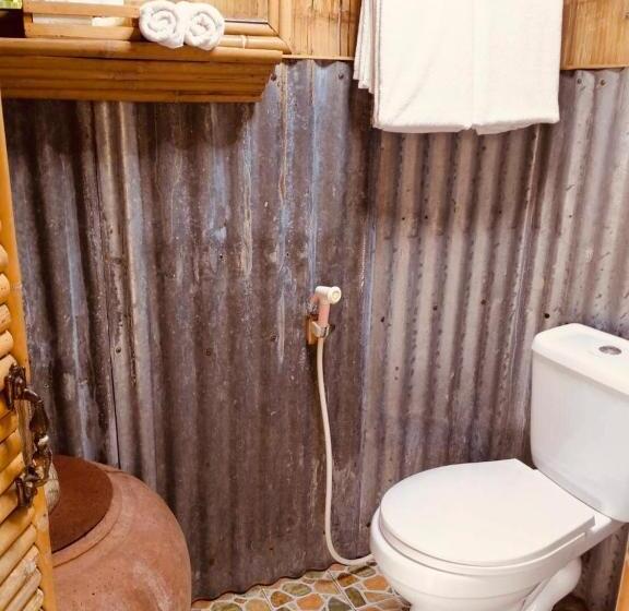 Номер Стандарт с Балконом, Kratomrimtung Homestay กระท่อมริมทุ่งโฮมสเตย์