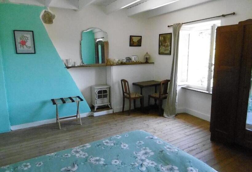 Standard room with outdoor bath, La Bicyclette Bleue