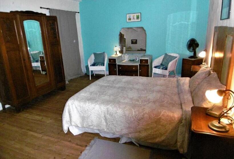 Standard room with outdoor bath, La Bicyclette Bleue