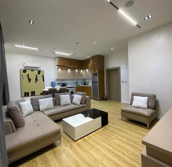 1 Bedroom Penthouse Apartment, Casa