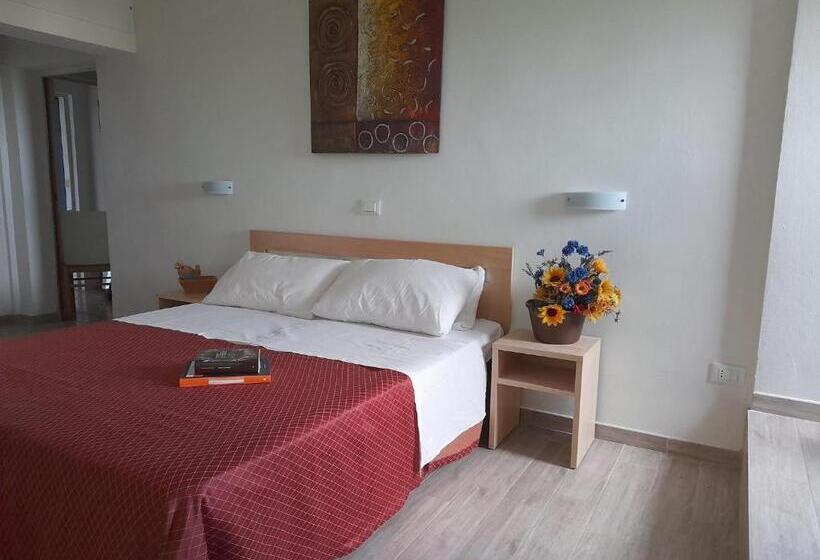 3 Bett Economy Zimmer, Antony