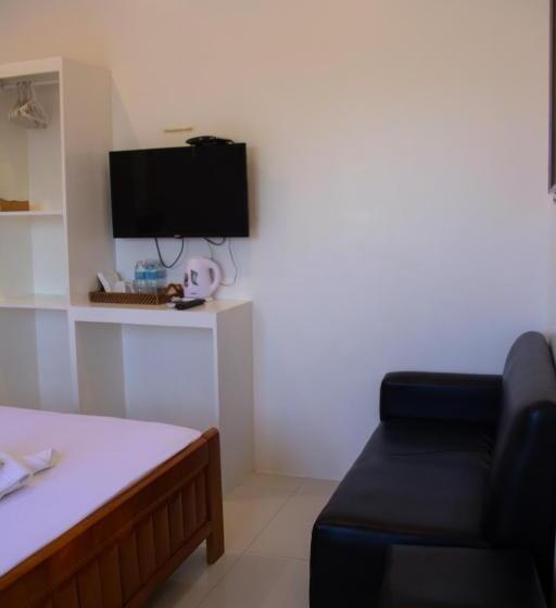 デラックスルーム, Arnold S