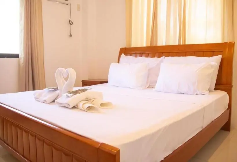 Habitación Deluxe, Arnold S
