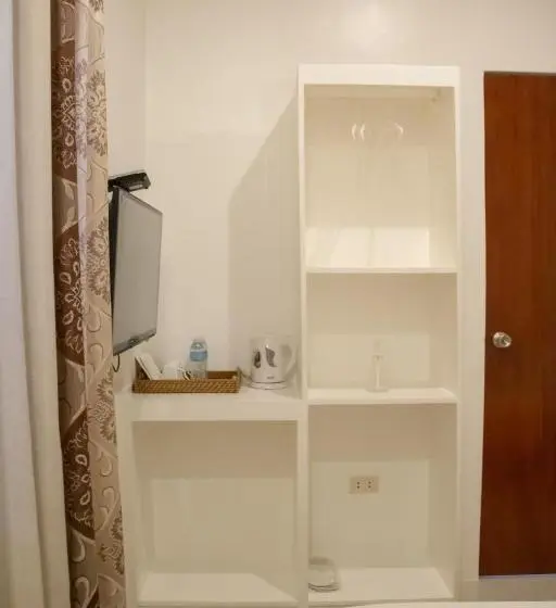 Habitación Superior, Arnold S