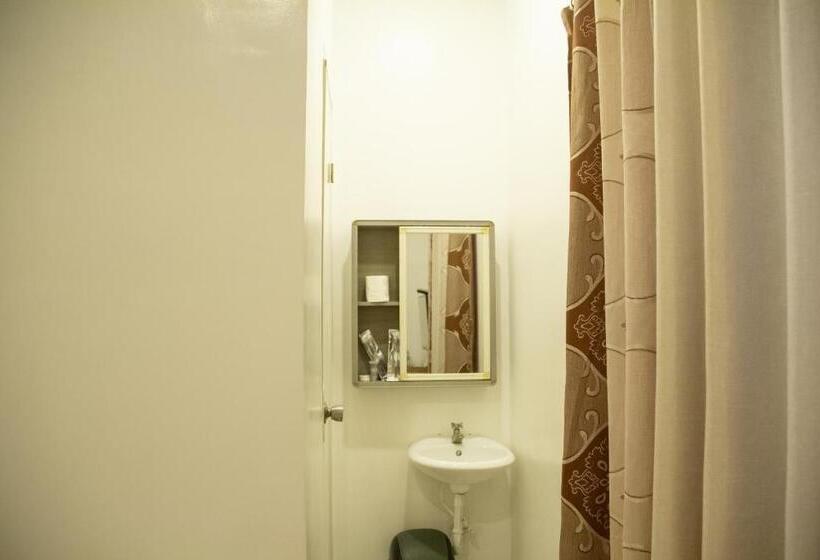 スーペリアールーム, Arnold S