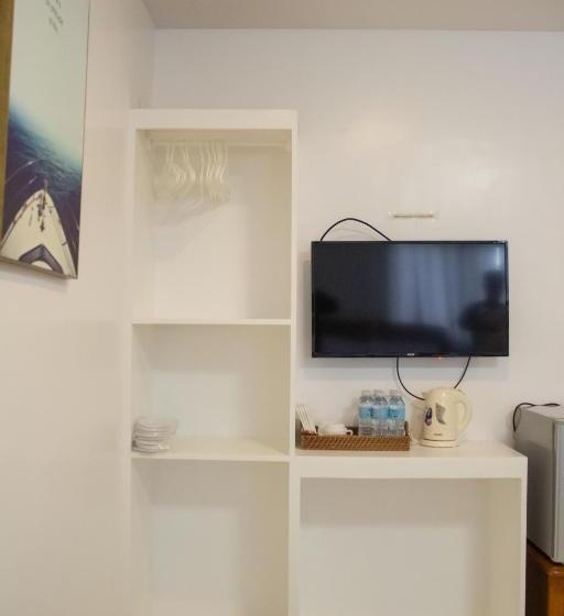 デラックスファミリールーム, Arnold S