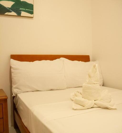 スーペリアールーム, Arnold S