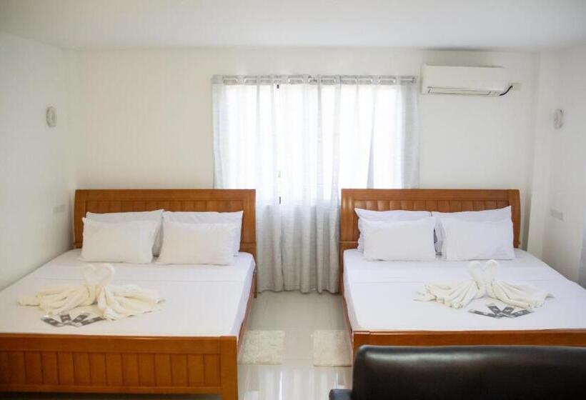 デラックスファミリールーム, Arnold S