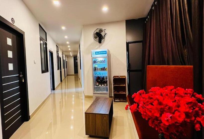 חדר דלוקס עם מרפסת, Ayur Arogyam Rooms And Spa