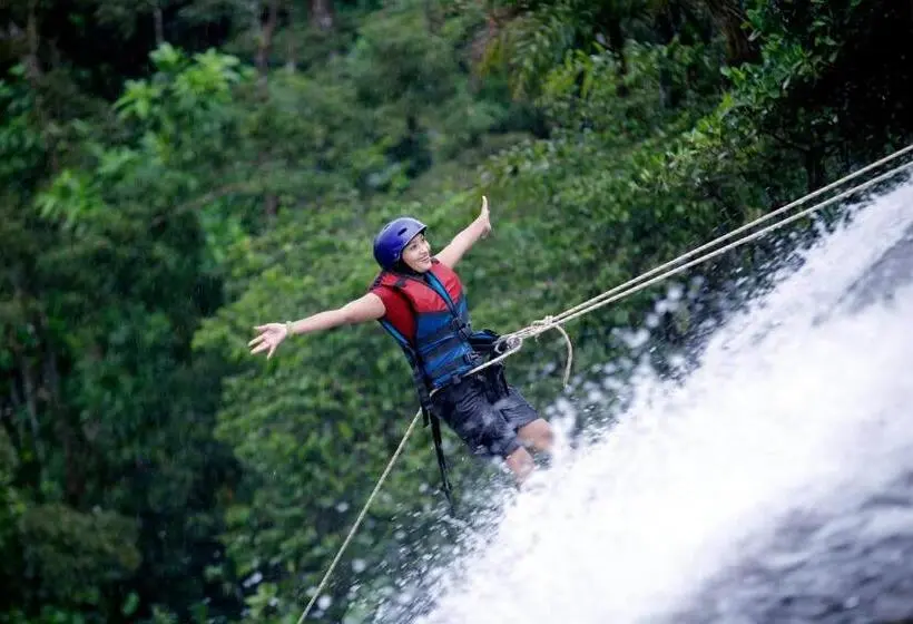 Economy-huone, Ceylon Adventure Sports