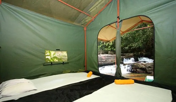 Economy-huone, Ceylon Adventure Sports