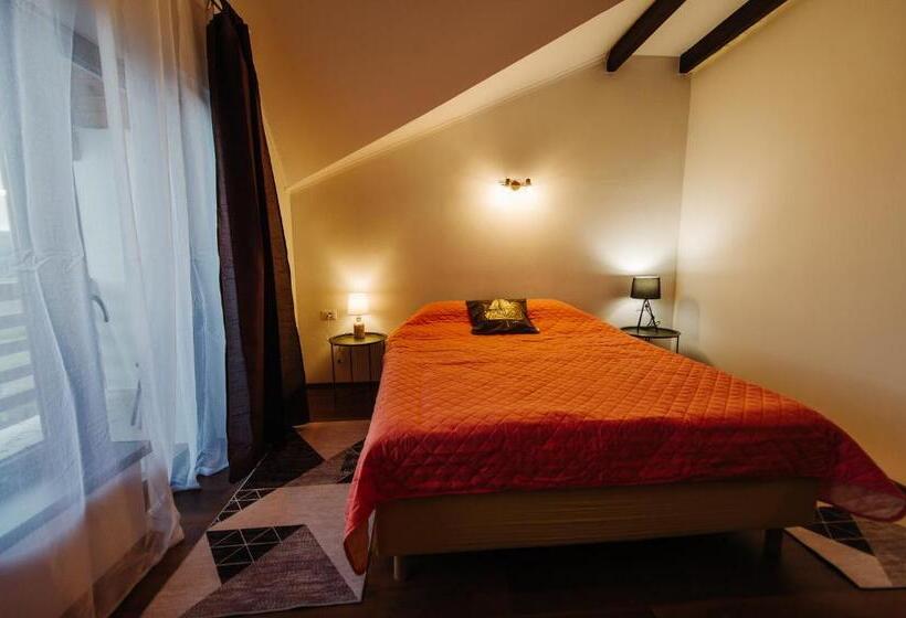 غرفة قياسية سرير كينج, Pensiunea Casa Negrea