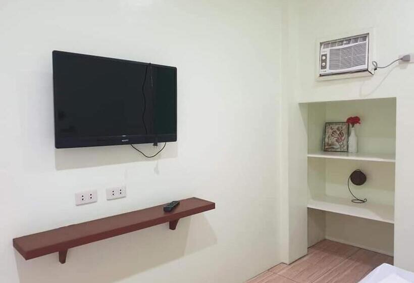 اتاق استاندارد با بالکن, 8thhotel Restobar