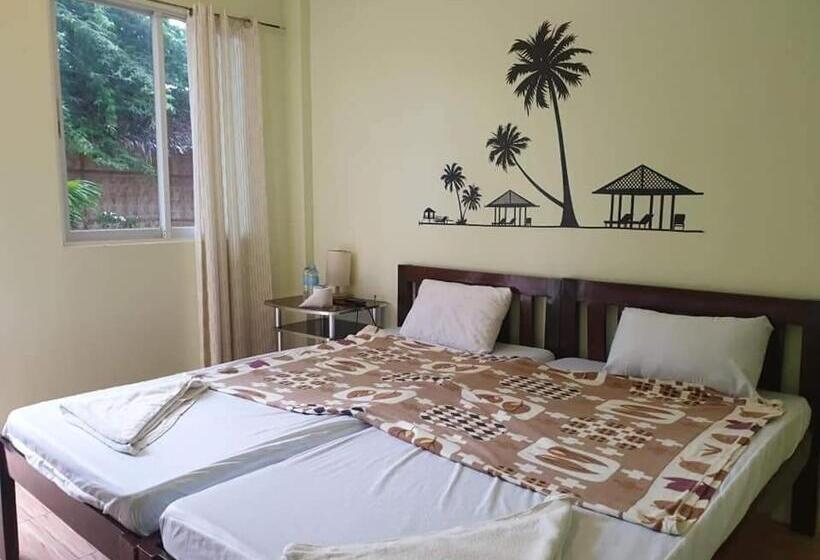 اتاق استاندارد با بالکن, 8thhotel Restobar