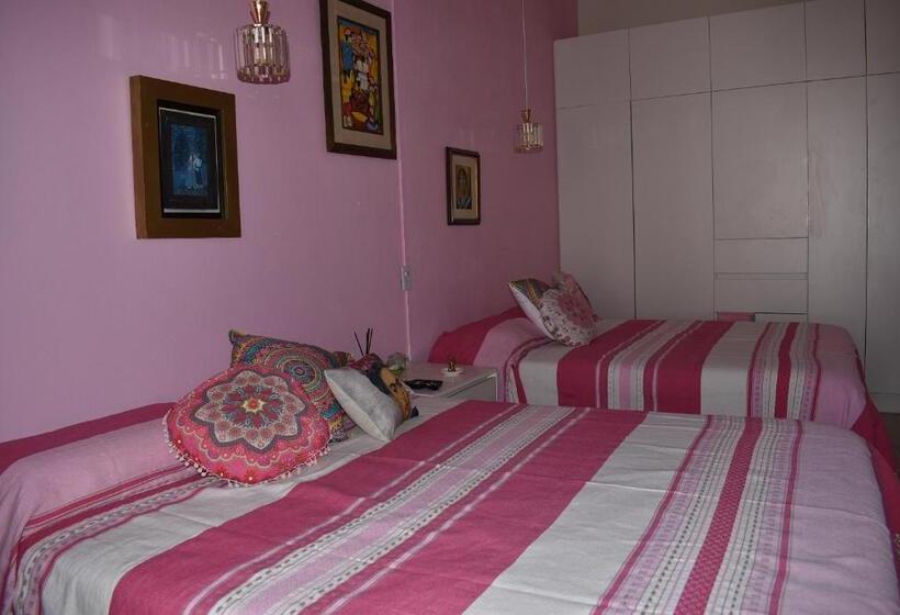 Quarto Deluxe, Itzae Antigua San Miguel De Allende Dog Friendly