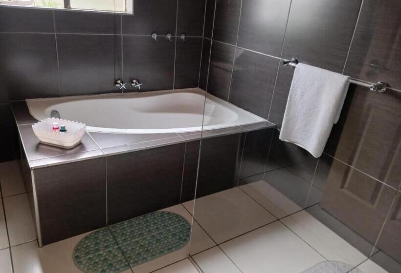 חדר דלוקס, Mwb Apartment