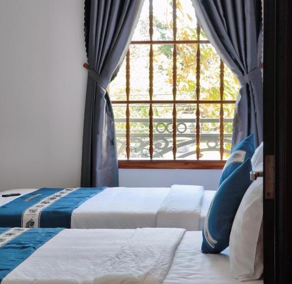 اتاق استاندارد چهار تخته, Khách Sạn Hoa Mai