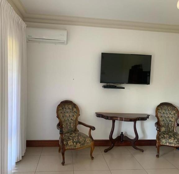 디럭스 스위트 킹 침대, Neo Horizon Guest House