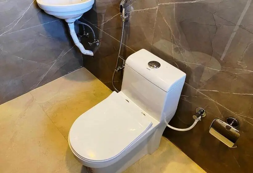 シティビュースイート, The Grand Sarovar Inn And Suites
