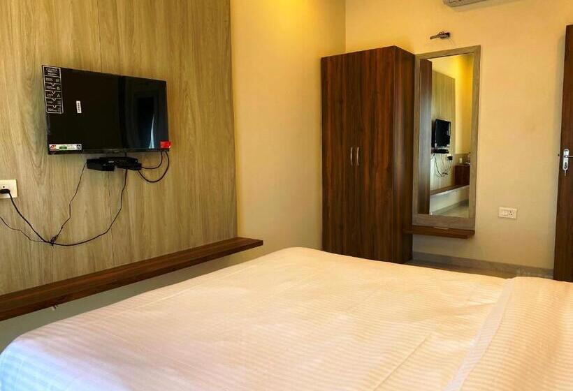 סוויטה עם נוף לעיר, The Grand Sarovar Inn And Suites