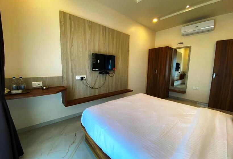 סוויטה עם נוף לעיר, The Grand Sarovar Inn And Suites