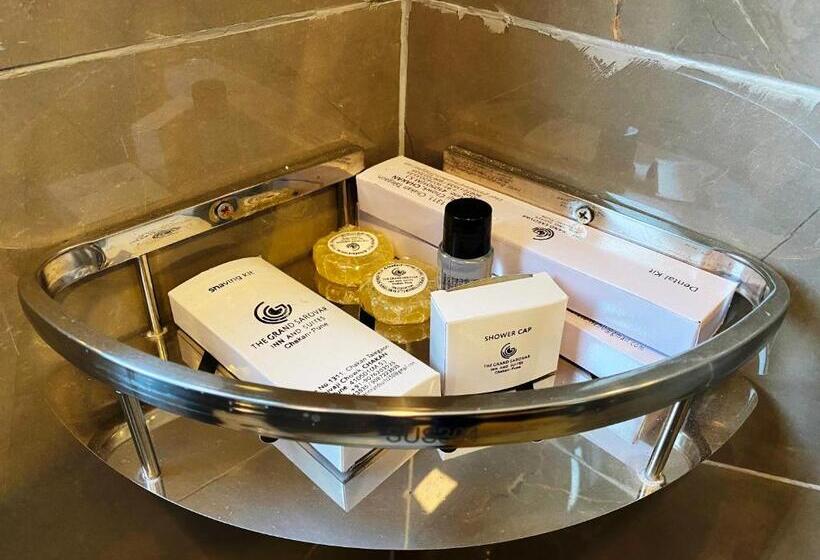 חדר דלוקס, The Grand Sarovar Inn And Suites