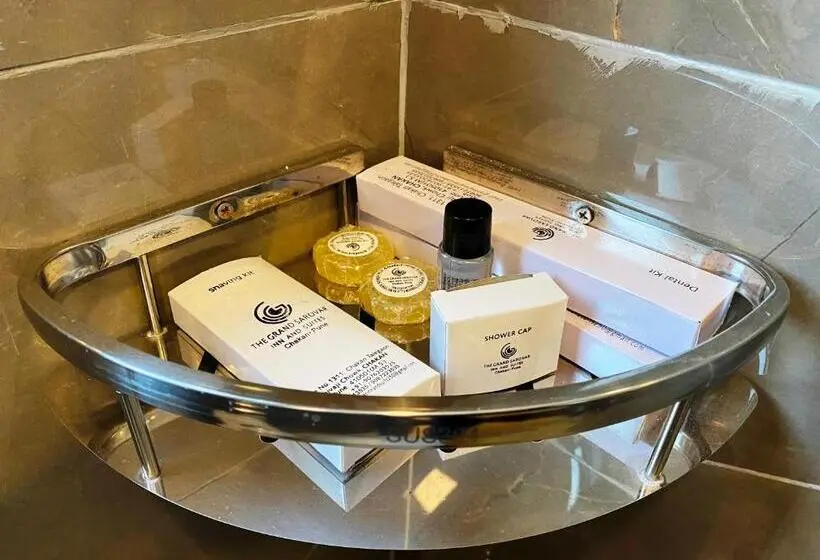 デラックスルーム, The Grand Sarovar Inn And Suites