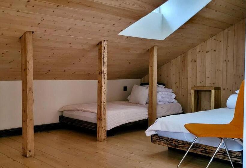 اتاق استاندارد چهارنفره با سرویس بهداشتی مشترک, Inovatorių Slėnis/ Innovators Valley