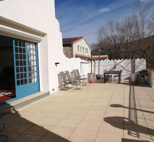 Номер Стандарт, Moli D  En Camps