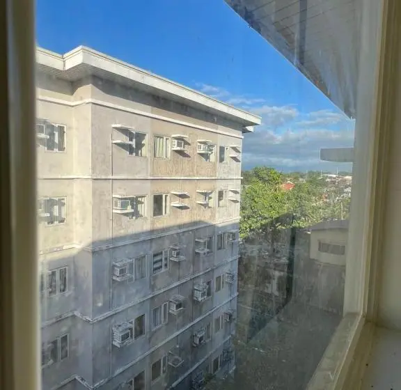Huoneisto 1 Makuuhuone, 1br Smdc Trees Residences Near Fatima University With Netflix And Videoke