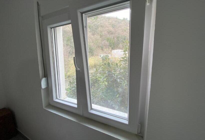 Economy Triple Room, Stone Villa