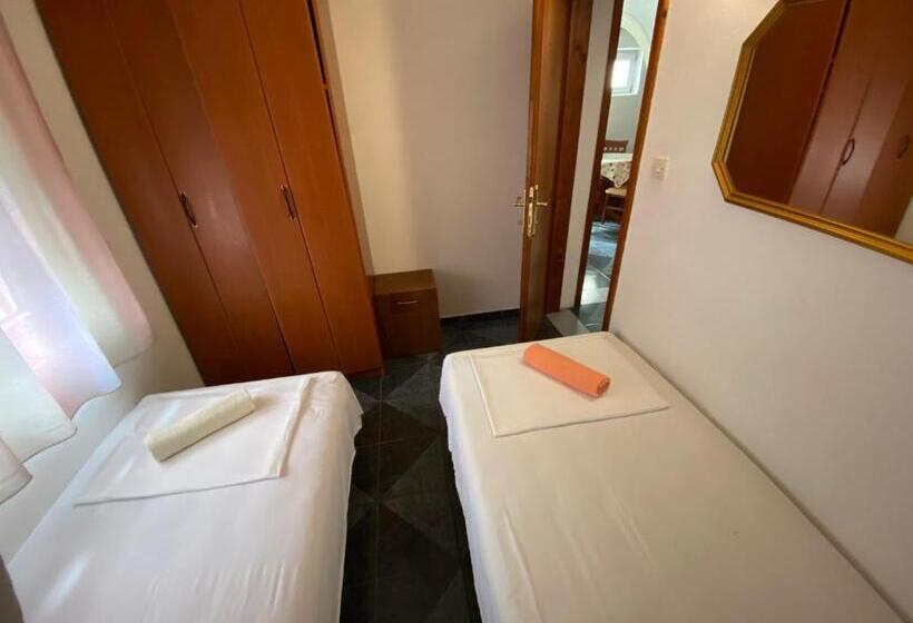 آپارتمان 1 خوابه با چشمانداز باغ, Stone Villa