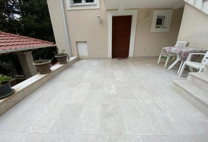 آپارتمان 1 خوابه با چشمانداز باغ, Stone Villa